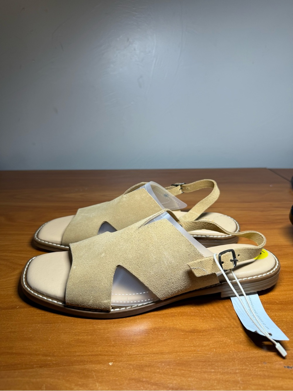 NWT Avellini Made in Italy Leather Slingback Sandals Tan Beige Flat Casual W9